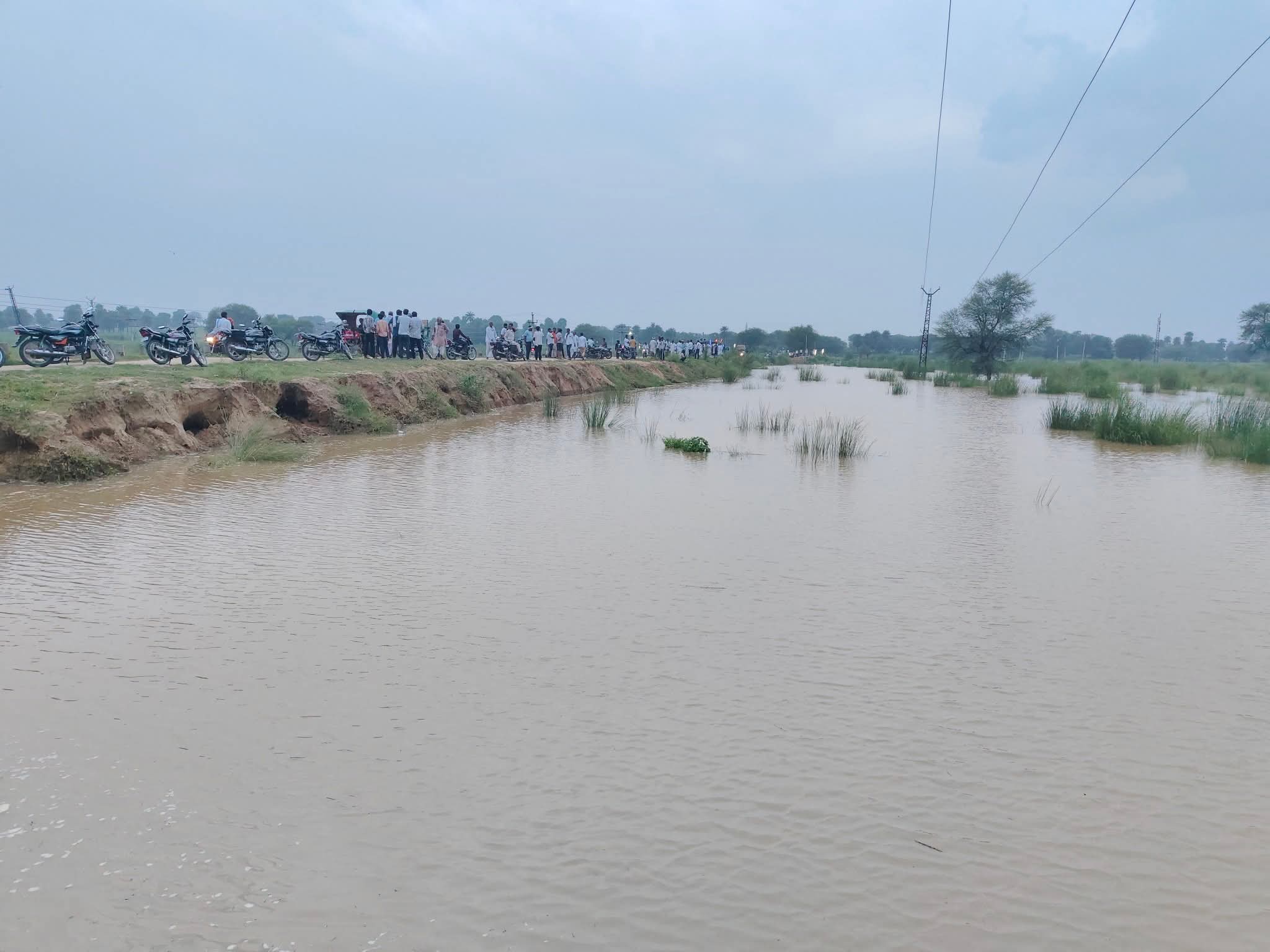 राणोली का कच्चा बांध रिसाव से संकट में, सिंगपूरा बांध की पुनरावृत्ति का डर